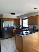 6017 N Howard Ave in Gladstone, MO - Building Photo - Building Photo