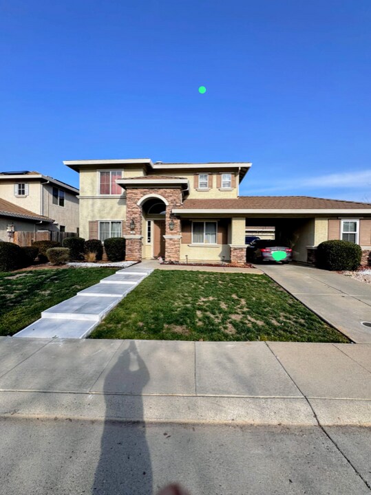 1740 Allenwood Cir in Lincoln, CA - Foto de edificio