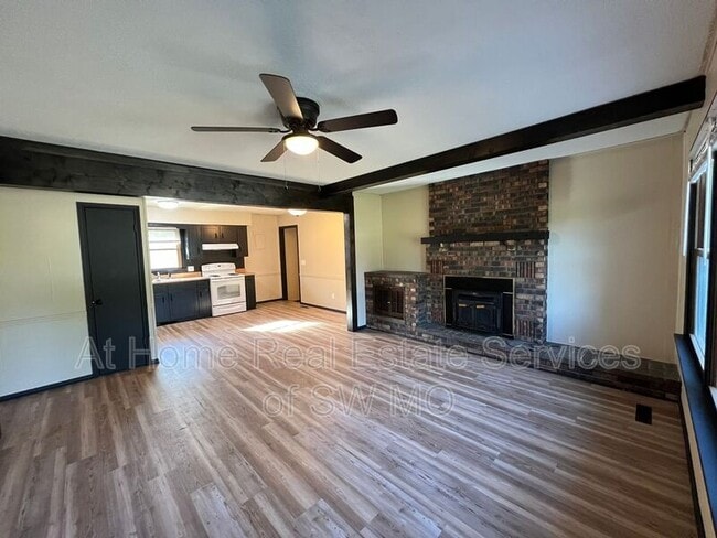 519 S Hilton Ave in Springfield, MO - Building Photo - Building Photo