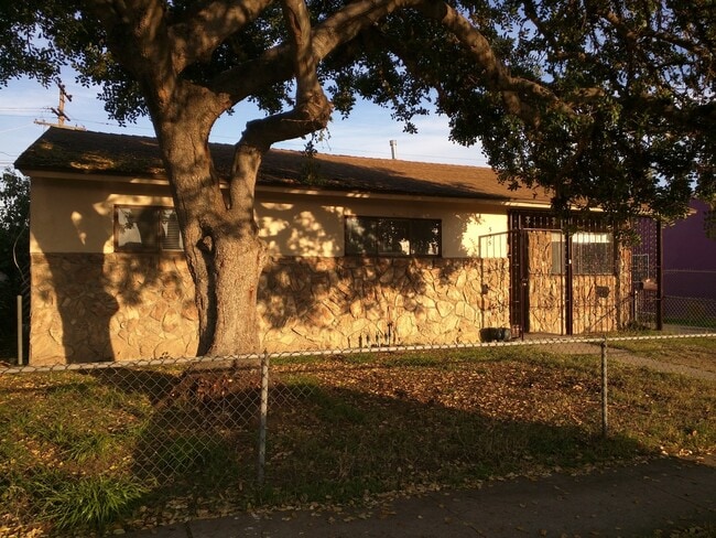 property at 535 Sawtelle Ave