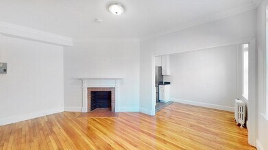 16 Chauncy St, Unit 24 in Cambridge, MA - Building Photo - Building Photo