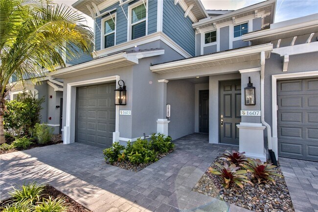 2609 Seychelles Cir in Naples, FL - Building Photo - Building Photo