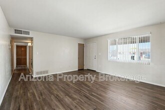 429 N Saguaro in Mesa, AZ - Building Photo - Building Photo