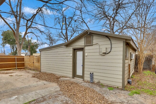 property at 2318 Willow St