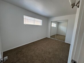 4042-4044 Eta St in San Diego, CA - Foto de edificio - Building Photo
