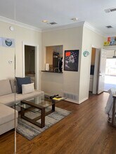 3412 McFarlin Blvd, Unit McFarlin Place in Dallas, TX - Building Photo - Building Photo