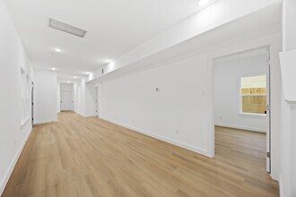 8112 De Priest St in Houston, TX - Building Photo - Building Photo