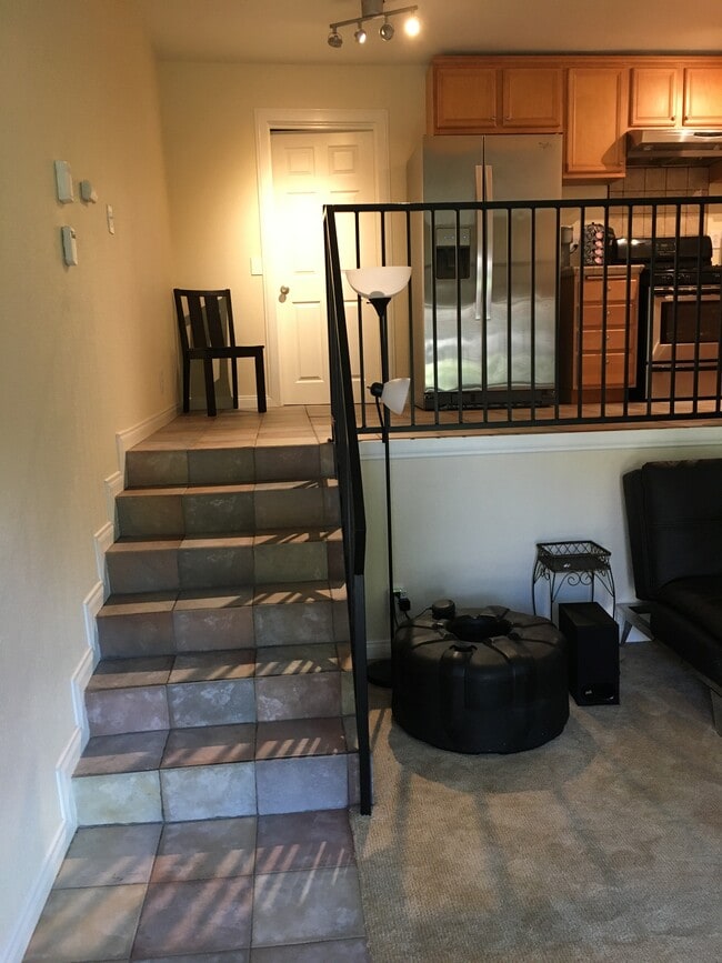 4535 Ramona Ave, Unit 17 in La Verne, CA - Building Photo - Building Photo