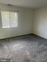 613 Oakland Hills Ct in Arnold, MD - Foto de edificio - Building Photo