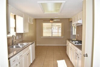 3515 Hidden Pines Dr in Houston, TX - Building Photo - Building Photo