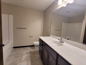 1640 Keanan Ln in Altoona, WI - Building Photo - Building Photo