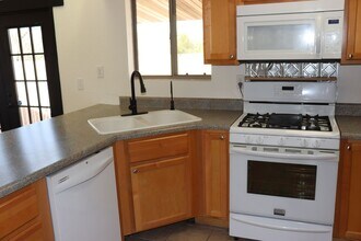 9002 E Berkshire Pl in Tucson, AZ - Building Photo - Building Photo