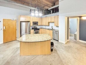 204 Walker St SW in Atlanta, GA - Building Photo - Building Photo