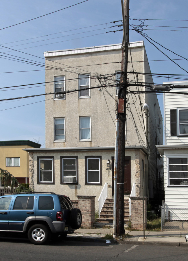 445 New Brunswick Ave in Perth Amboy, NJ - Building Photo - Building Photo