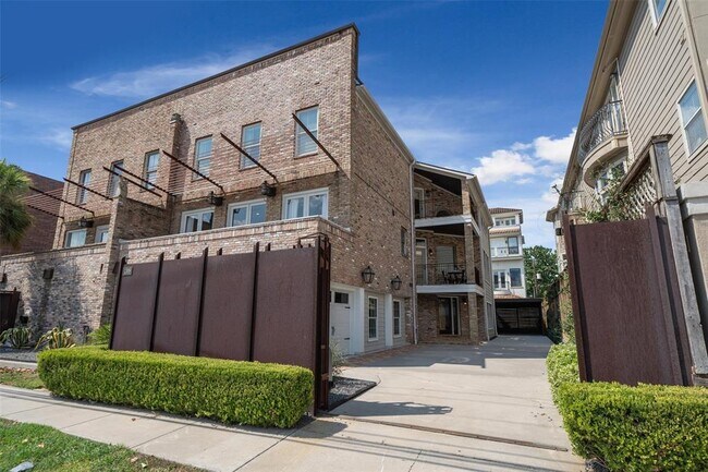 1308 Dart St in Houston, TX - Building Photo - Building Photo