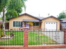 1405 Lisbon Ave in West Sacramento, CA - Building Photo