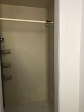 220 Cedar St in Westwood, CA - Building Photo - Building Photo