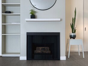 9047 Langdon Ave, Unit 12 in North Hills, CA - Building Photo - Building Photo