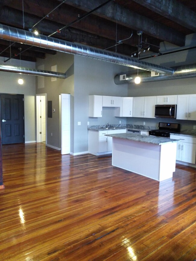 Blaul Lofts in Burlington, IA - Building Photo - Building Photo