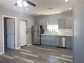 257 E Oakland St in Chandler, AZ - Building Photo - Building Photo