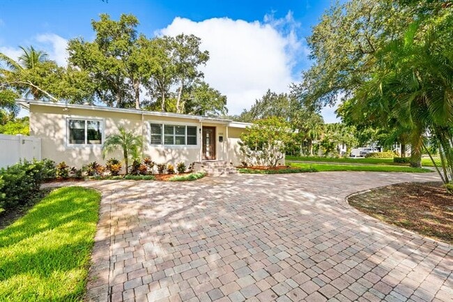 property at 1300 SW 17th St