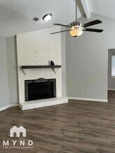 1911 Bogatto St in La Marque, TX - Building Photo - Building Photo