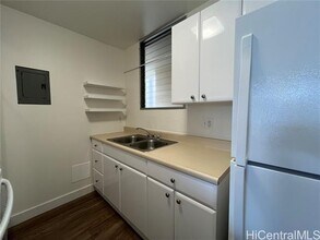 1215 Alexander St in Honolulu, HI - Building Photo - Building Photo