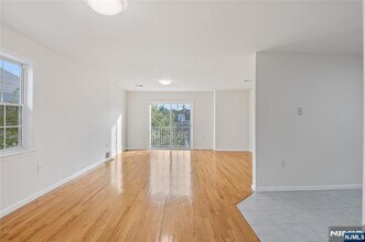 31-33 Chester Avenue Unit in Newark, NJ - Building Photo - Building Photo