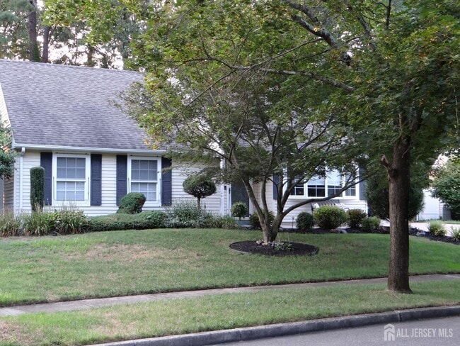 property at 514 Leawood Ave