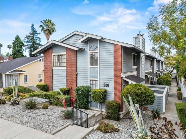 property at 691 S Marengo Ave