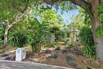9037 Ron Den Ln in Windermere, FL - Building Photo - Building Photo