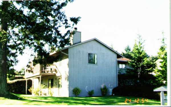 Stonewood Townhouse in Tacoma, WA - Foto de edificio