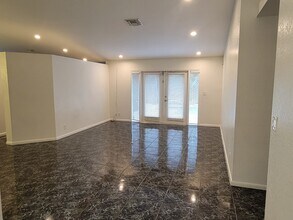 9831 NW 53rd Ct in Coral Springs, FL - Building Photo - Building Photo