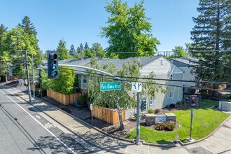 The Hamptons at River Heights in Carmichael, CA - Building Photo - Building Photo