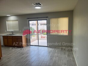 17514 W Watson Ln in Surprise, AZ - Building Photo - Building Photo