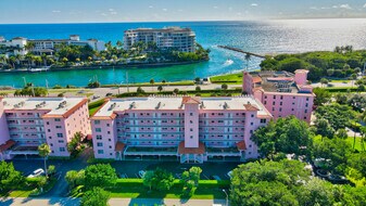 1040 Banyan Rd in Boca Raton, FL - Building Photo