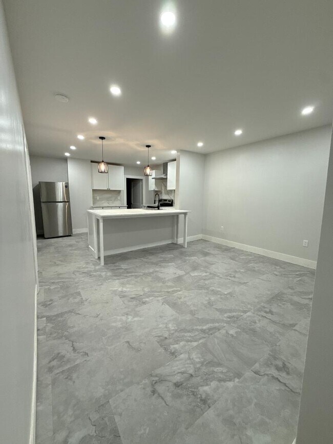 34 Francis St in Troy, NY - Building Photo - Building Photo