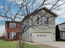 15554 Landsbrook Run E in Noblesville, IN - Building Photo