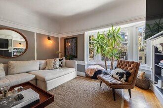 241 Ashbury St in San Francisco, CA - Building Photo - Building Photo