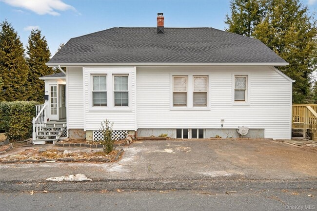 property at 27 Algernon St