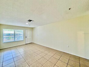 5816 Congress St in New Port Richey, FL - Building Photo - Building Photo