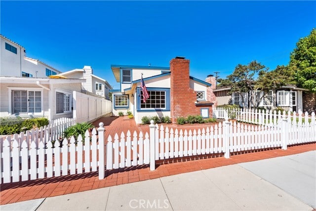 property at 515 Carnation Ave