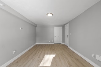 151 Indigo Hill Rd in Somersworth, NH - Foto de edificio - Building Photo