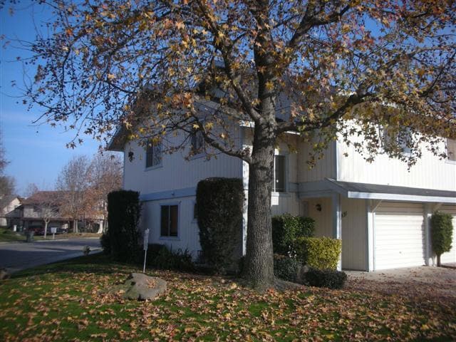 property at 1931 E Laura Ave