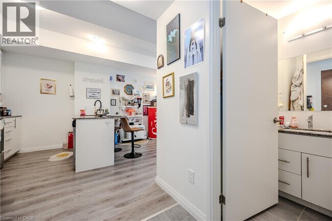 108 Garment St in Kitchener, ON - Building Photo - Building Photo