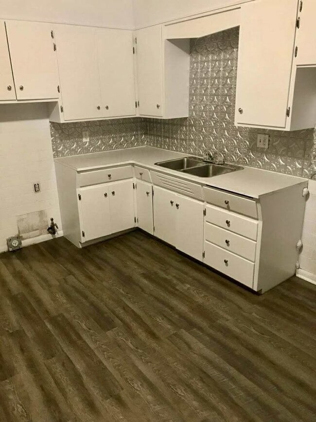 143 Park St in Chatham, ON - Building Photo - Building Photo