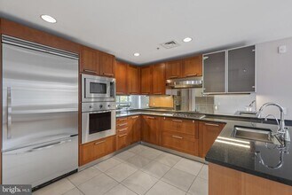 801 Key Hwy in Baltimore, MD - Building Photo - Building Photo