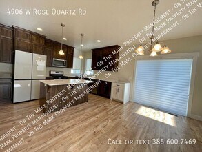 4906 W Rose Quartz in Herriman, UT - Building Photo - Building Photo