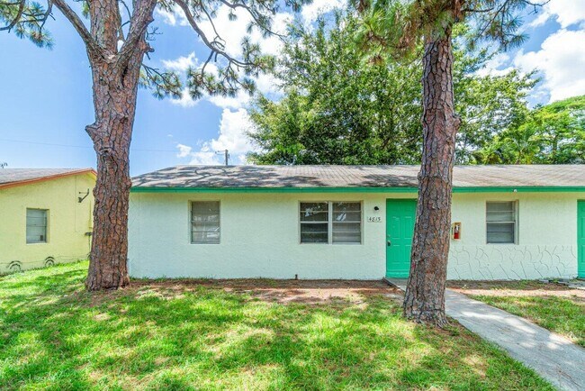 4815 Gulfstream Rd