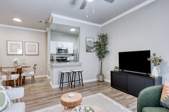 The Highline in San Antonio, TX - Building Photo - Building Photo